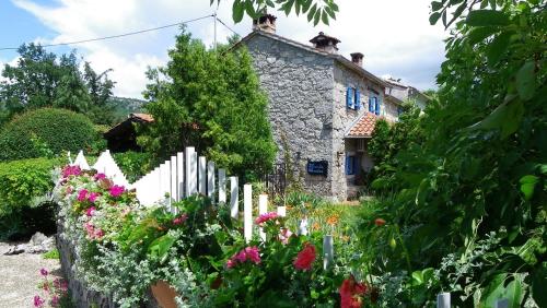 Luxury villa with a swimming pool Rocko Polje (Central Istria - Sredisnja Istra) - 2334 - Accommodation - Roč