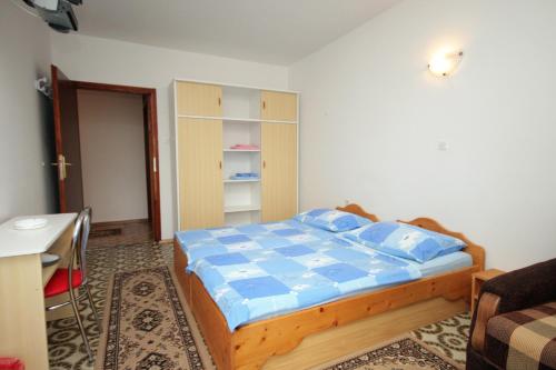 Triple Room with Terrace and Sea View image 5