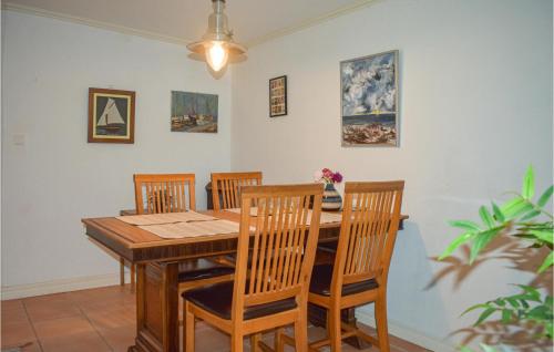 주방, 2 Bedroom Gorgeous Home In Ystad in 스바르테