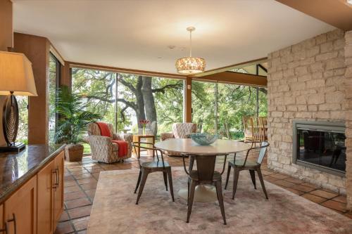Inn on Lake Granbury a Boutique Hotel - 편의 시설/서비스