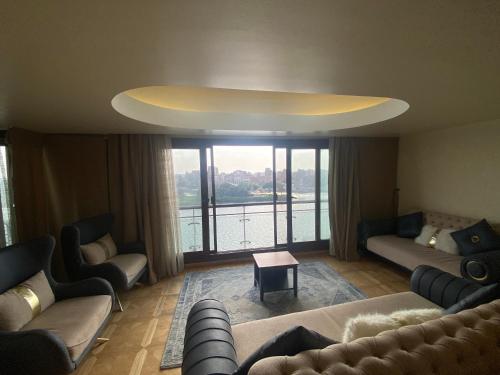 Luxury Apartment
