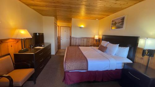 King Room with Balcony
