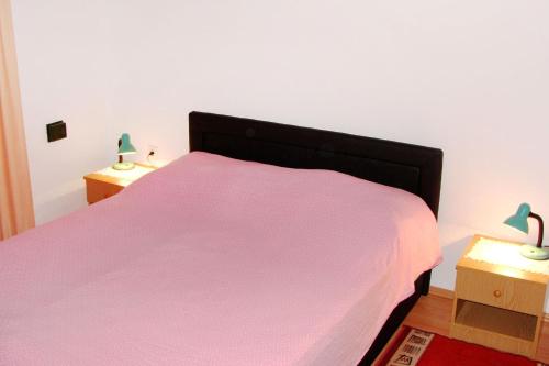 Apartments by the sea Milna Vis - 2461 - image 2