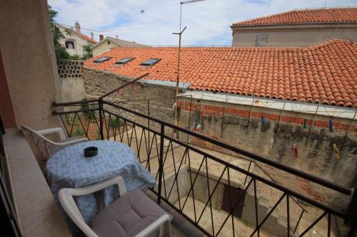 One-Bedroom Apartment with Terrace image 3