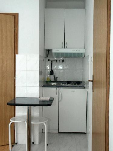 Apartments by the sea Komiza Vis - 2429 - image 3