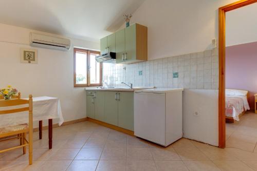 Apartments and rooms with parking space Nerezine Losinj - 2506 - image 8