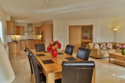 Westville Apartments - image 2