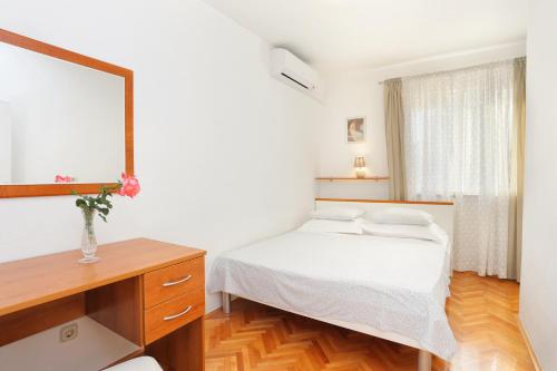 Apartments by the sea Podgora Makarska - 2657 - main image