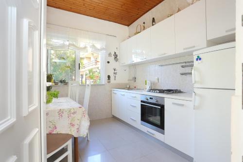 Kitchen, Apartments by the sea Drasnice, Makarska - 2644 in Drasnice