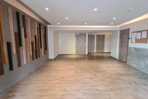 Apartment image 5