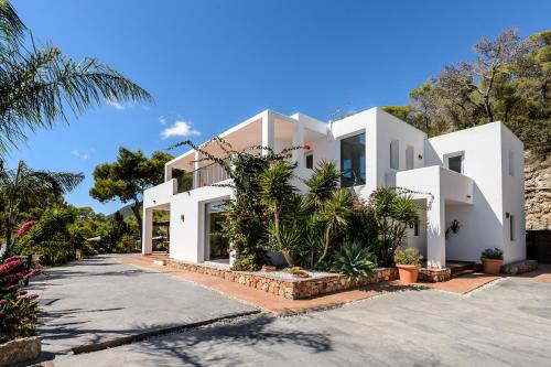 Villa La Piedra Ibiza