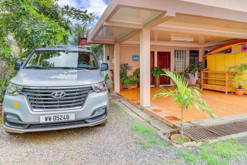 Tahiti beach house in Arue