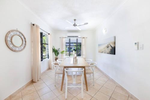 Palm Tree Paradise near Nightcliff with Pool