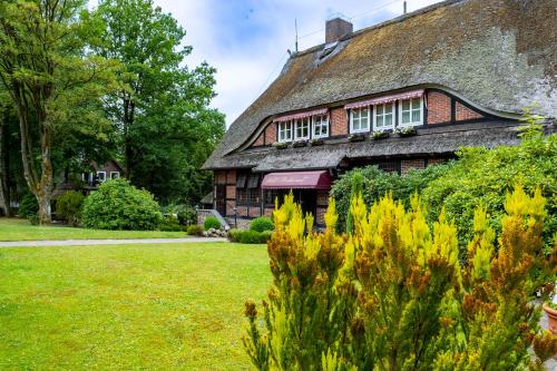 ทัศนียภาพภายนอกโรงแรม, Hotel Landhaus Hopen in ชเนเฟอร์ดินเกน