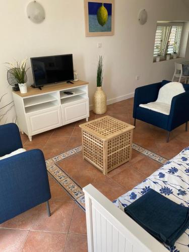 One-Bedroom Apartment with Balcony and Sea View image 9