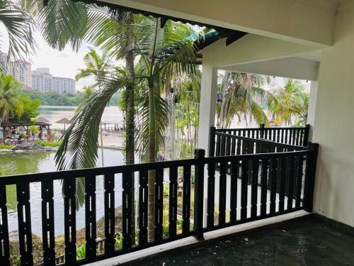 Balcony/terrace, Mines Beach Resort Hotel in Seri Kembangan / Balakong