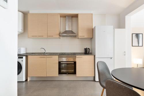 Santiago Apartments by Olala Homes - 주방