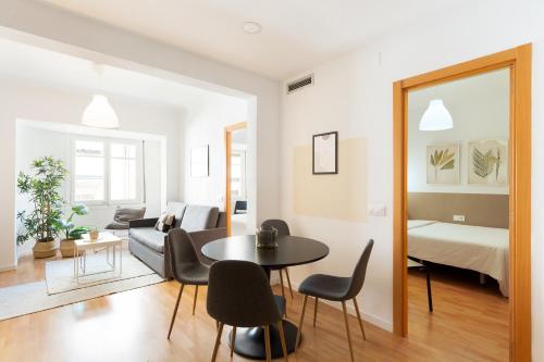 Santiago Apartments by Olala Homes - 편의 시설/서비스