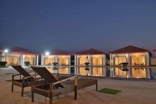 Gyógyfürdő, Mannat Resort Paota in Kotputli