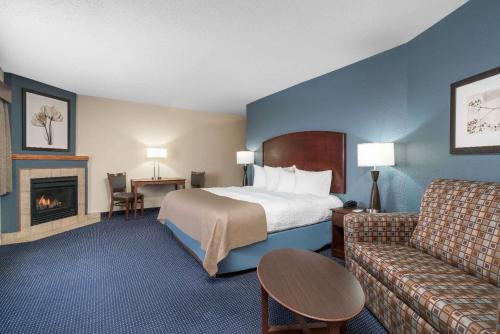 AmericInn by Wyndham Fort Dodge