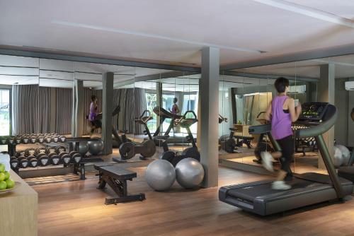 Fitness center, Mercure Rayong Lomtalay Villas & Resort near Laem Mae Phim Beach