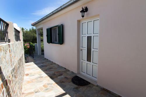  Seaside holiday house Cove Donja Kruscica - Donja Krusica, Solta - 12418 in Grohote