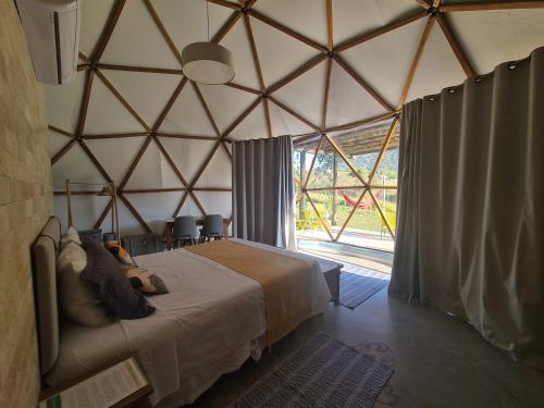 Domo da Cuesta - Glamping com vista para a montanha