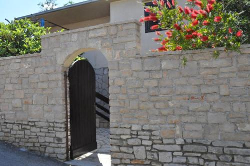  Apartments with a parking space Supetar, Brac - 2863 in Supetar