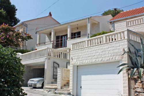 Apartments with a parking space Sutivan, Brac - 2846 - Sutivan