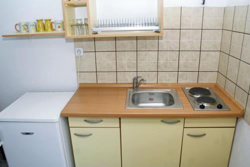 Apartment Postira 2919a - image 11