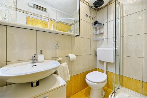 Apartment Postira 2913b - main image