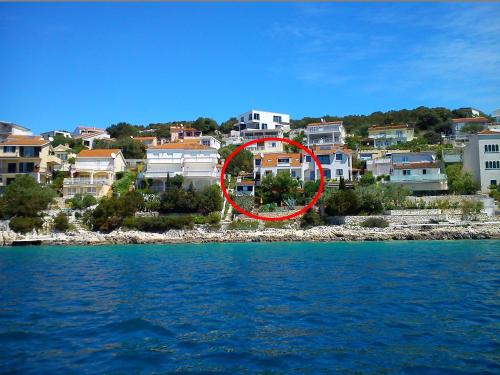 Apartments by the sea Okrug Donji, Ciovo - 2977 - Okrug Gornji