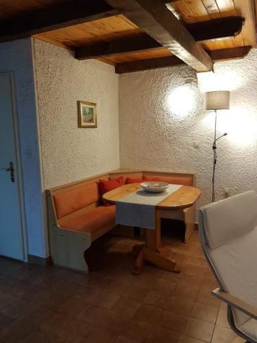 Apartments by the sea Pucisca Brac - 2927 - image 3