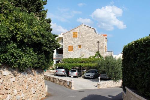  Apartments with a parking space Bol, Brac - 2900 in Bol