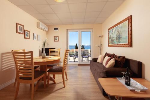 Two-Bedroom Apartment with Terrace and Sea View