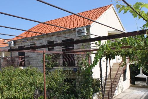  Rooms with a parking space Supetar, Brac - 2868 in Supetar