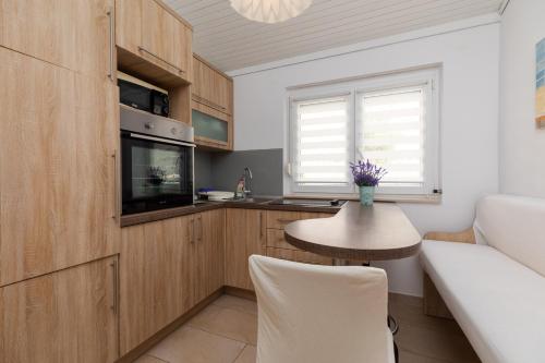 Two-Bedroom Apartment with Terrace and Sea View image 7
