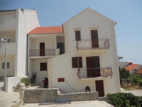  Apartments with a parking space Bol, Brac - 2890 in Bol