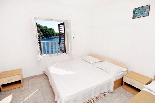 Seaside secluded apartments Cove Tvrdni Dolac Hvar - 2997 - main image