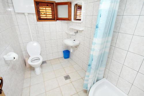 Seaside secluded apartments Cove Tvrdni Dolac Hvar - 2997 - image 11