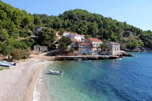 Seaside secluded apartments Cove Tvrdni Dolac Hvar - 2997 - image 10
