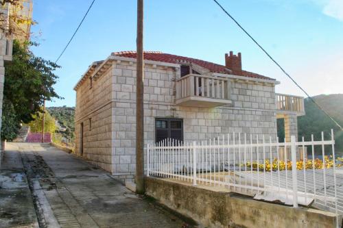 Apartments by the sea Povlja, Brac - 2958 in Povlja