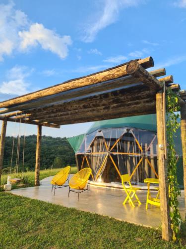 Domo da Cuesta - Glamping com vista para a montanha