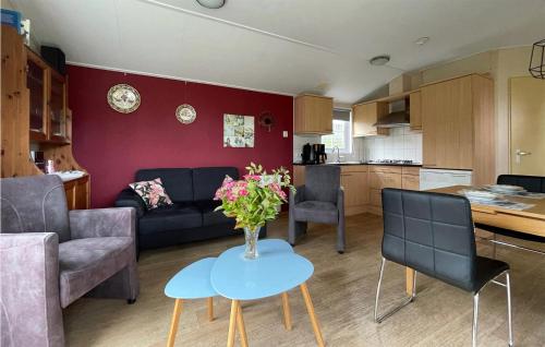 Nice home in Tzummarum with Outdoor swimming pool WiFi and 2 Bedrooms - image 2