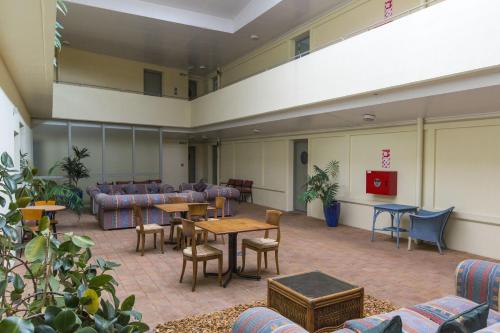 delat sällskapsrum/tv-rum, Asure Fernhill Motor Lodge in Lower Hutt