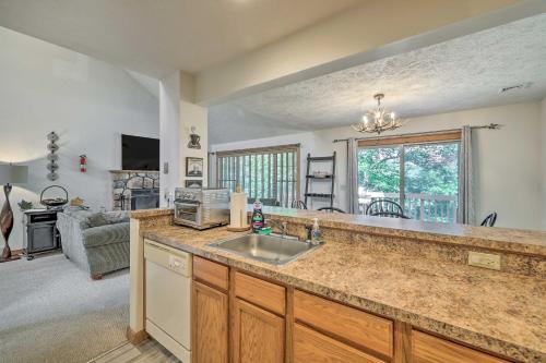 Tannersville Townhome, Near Camelback Mtn! in Tannersville