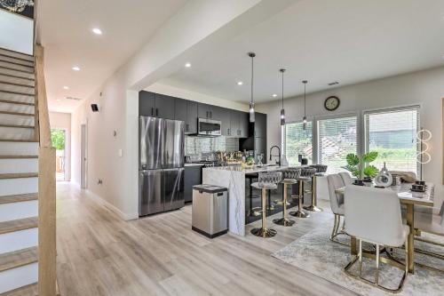 Luxury Smart Home 2 Miles to Downtown Atlanta! in Vine City