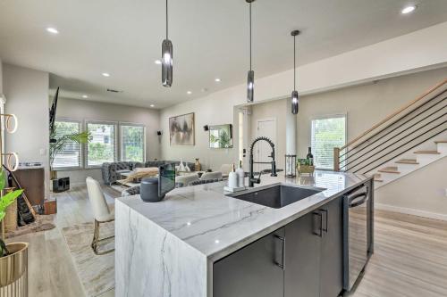 Luxury Smart Home 2 Miles to Downtown Atlanta! in Vine City