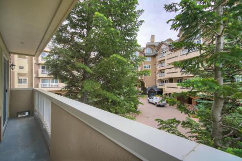 Three-Bedroom Apartment image 10
