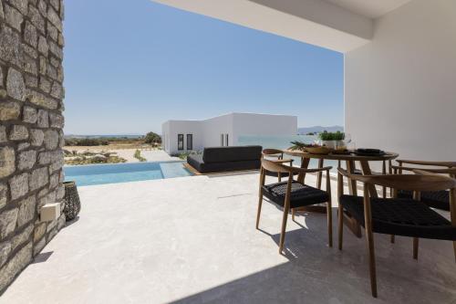 386373314 Milestones Naxos